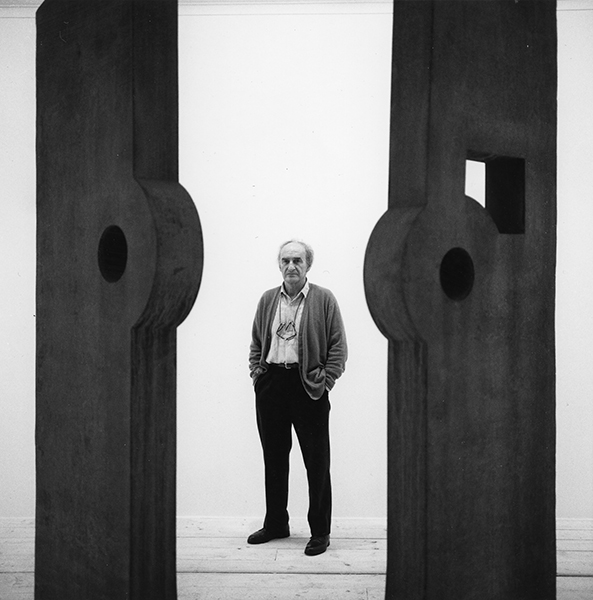 chillida_biografia_307.jpg