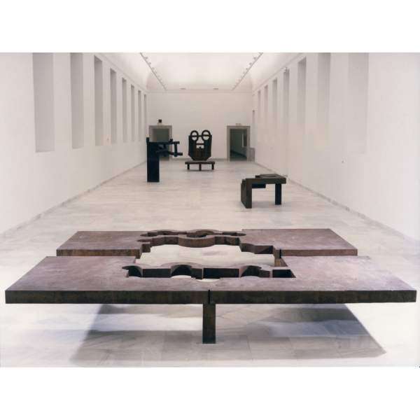 <em>Chillida 1948-1998</em> erakusketa, Madrilgo Sofia Erregina Museoan