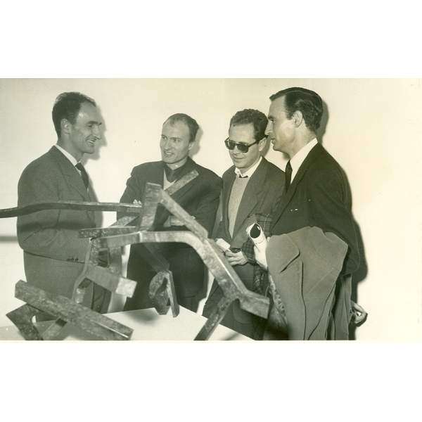 Chillida con Manolo Millares y Martín Chirino en Madrid