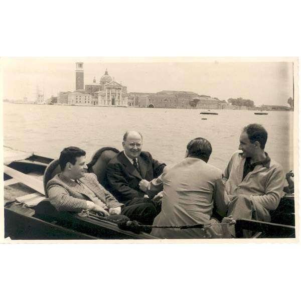 En góndola con Giovanni Conti, comisario extraordinario de la Bienal de Venecia