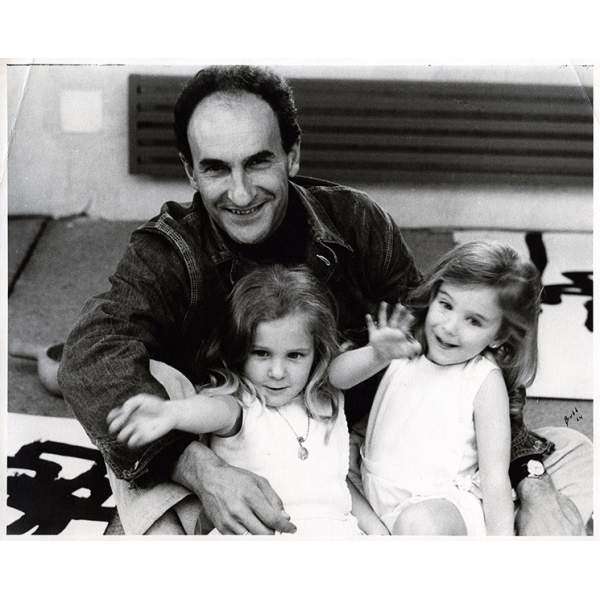 With his daughters, María and Susana