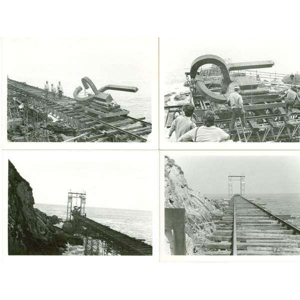 Installation of Peine del Viento [Comb of the Wind]