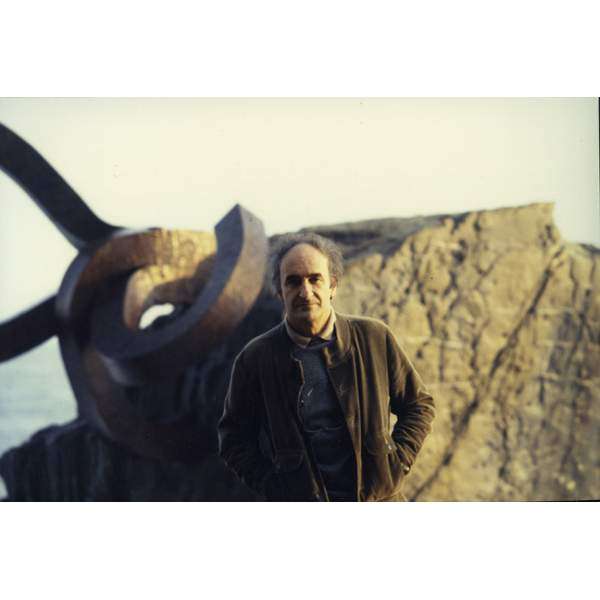 Chillida at the Peine del Viento [Comb of the Wind], photographed by Catalá-Roca