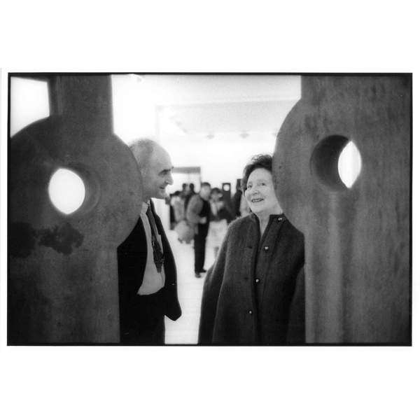 Chillida with Ida Chagall at the Galerie Lelong, Paris
