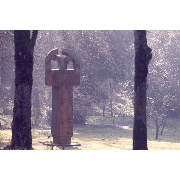 chillida_biografia_380